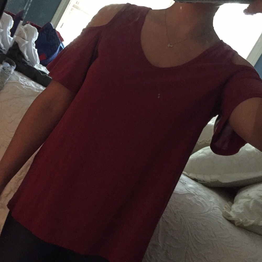 Cold shoulder top